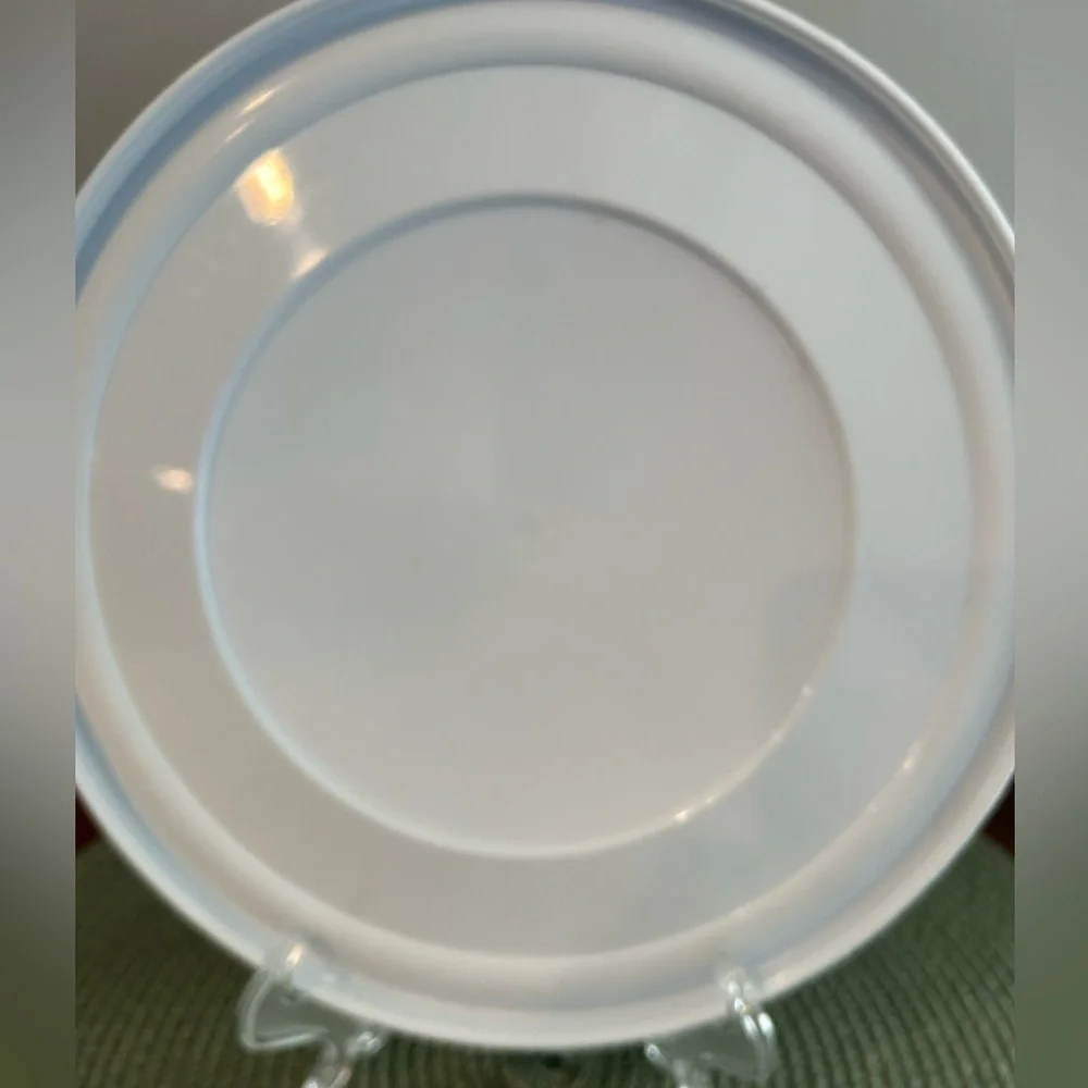 The Pampered Chef white, mixing bowl lid replacement 8 1/2